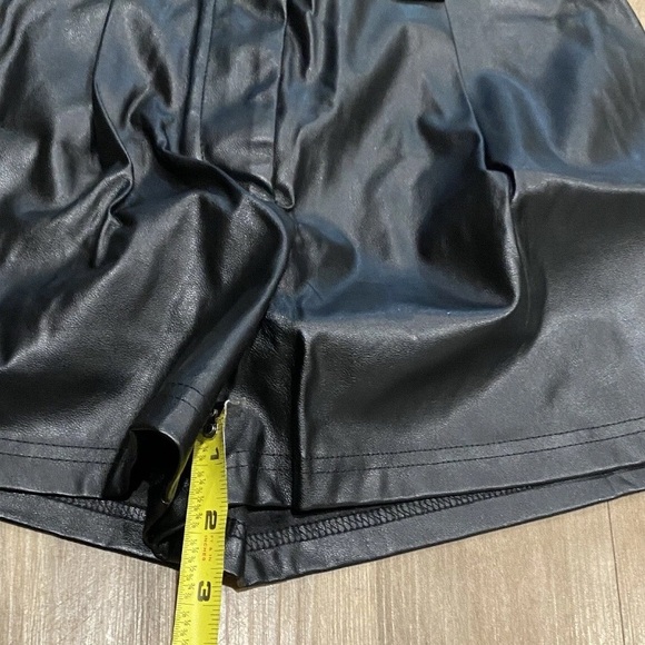 SHEIN-PU Leather Black Shorts-Women’s Size: XS-Color: Black-NEW!! - Picture 12 of 14